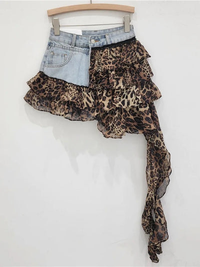 LELINA Leopard Frill Detail Denim Shorts